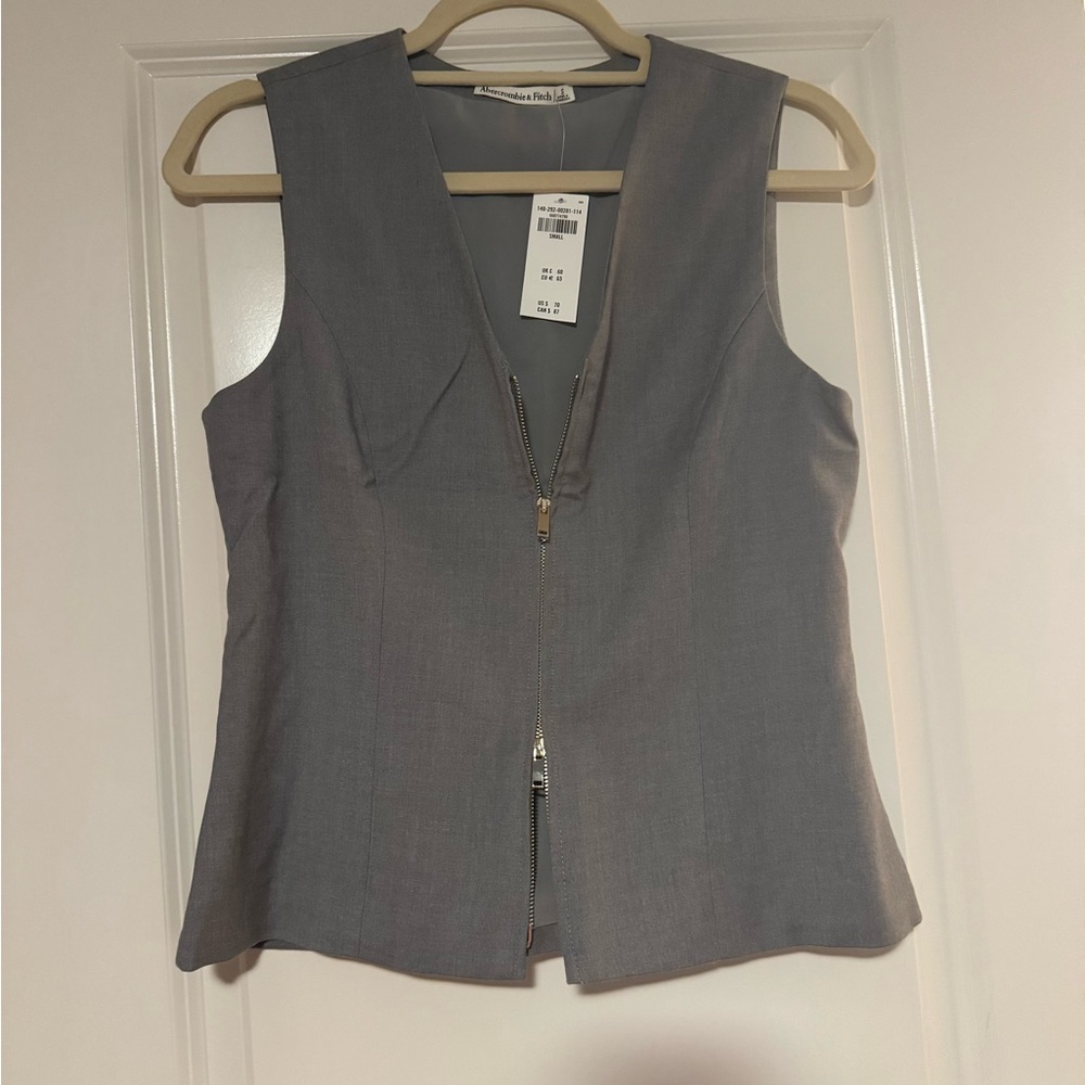 Abercrombie & Fitch Gray Zip-Up Tank Top